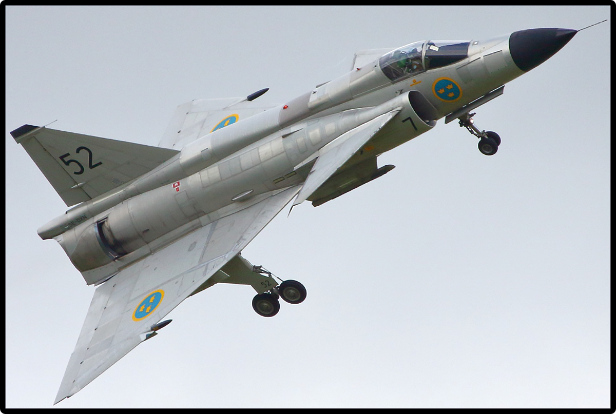 Saab AJ 37 Viggen - fot. 8