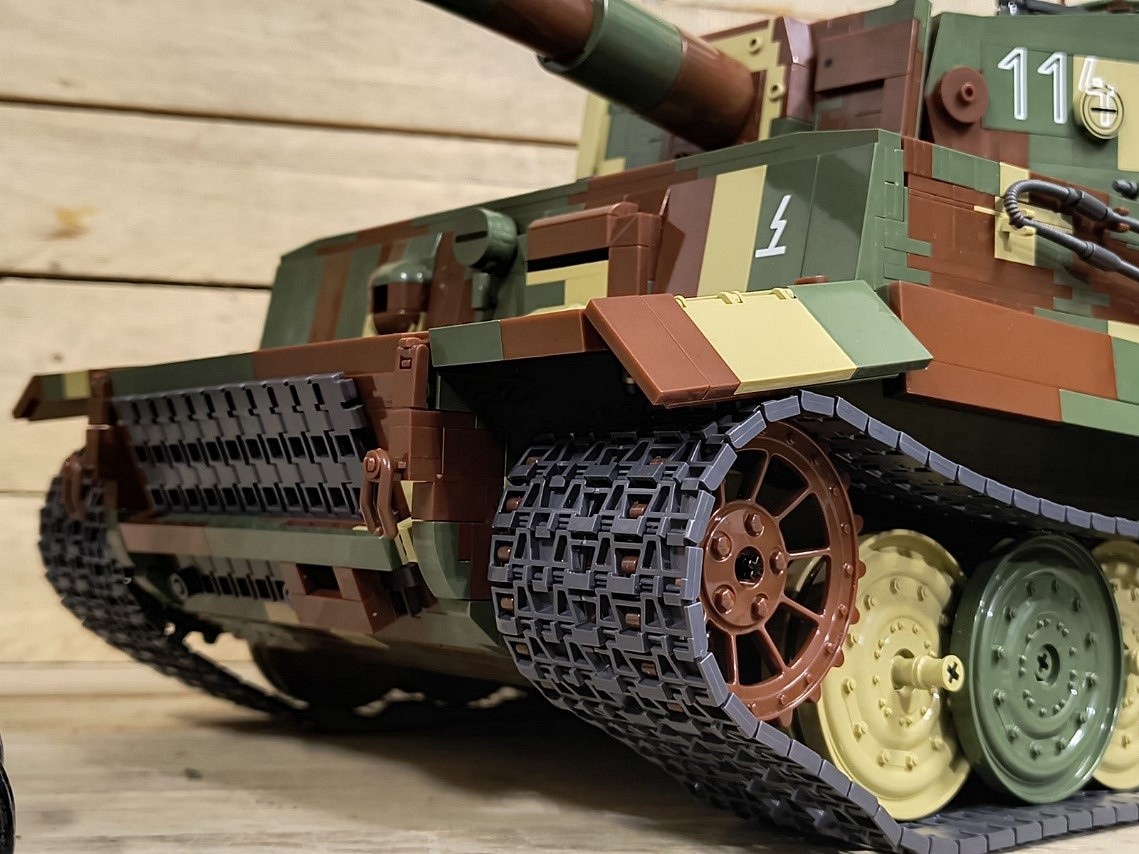 PzKpfw VI Tiger Ausf. E-h.png.jpg [193.92 KB]