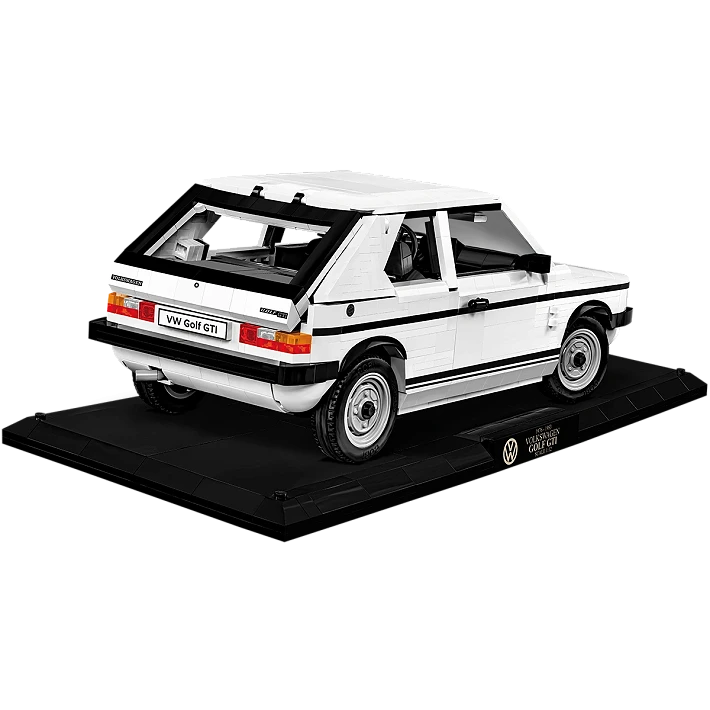 Volkswagen Golf GTI (1976-1983) - Executive Edition - fot. 2