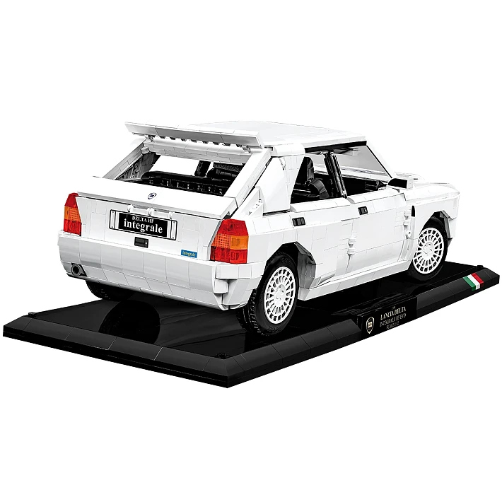 Lancia Delta HF Integrale EVO - Executive Edition - fot. 2